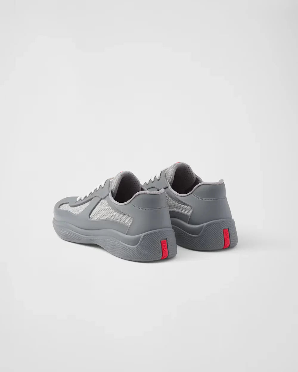 PRADA America’s Cup Gris