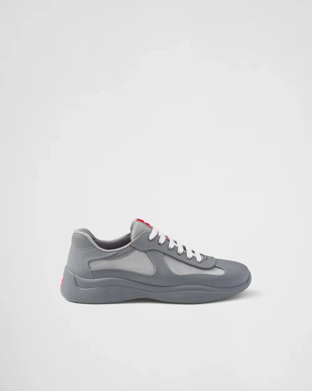 PRADA America’s Cup Gris