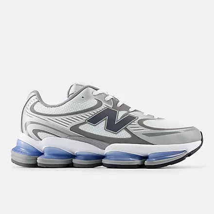 New Balance 2000