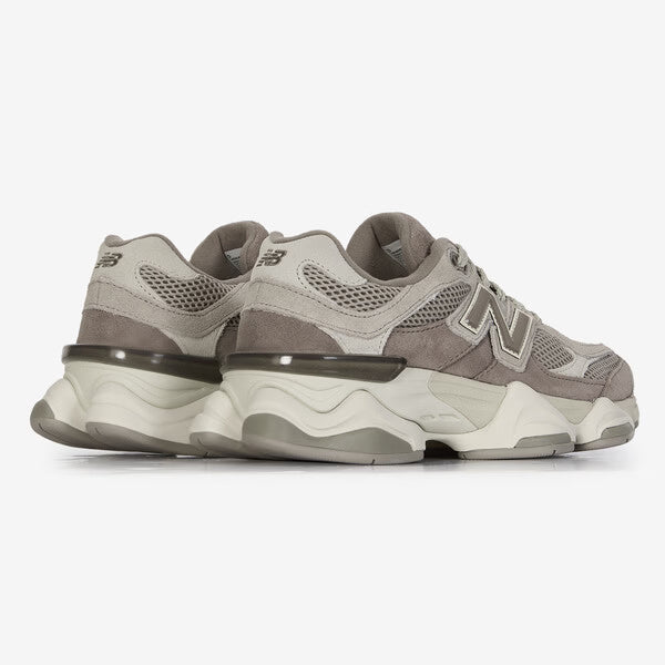 NEW BALANCE 9060 Brown